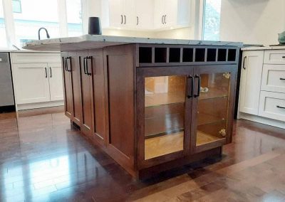4JS kitchen island brown2 with glass doors